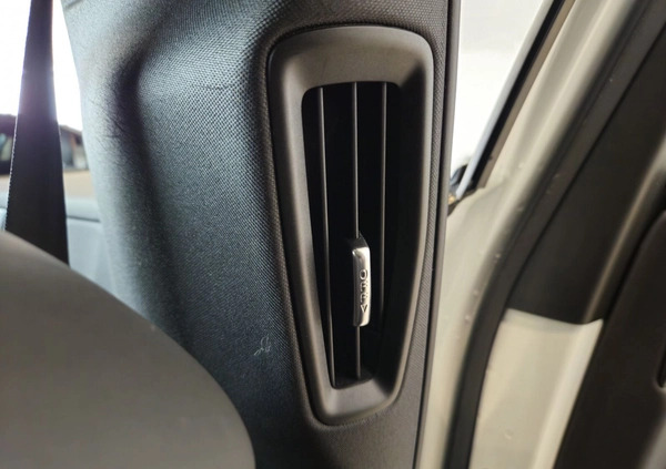 Volvo V60 cena 204900 przebieg: 24600, rok produkcji 2023 z Złoczew małe 781